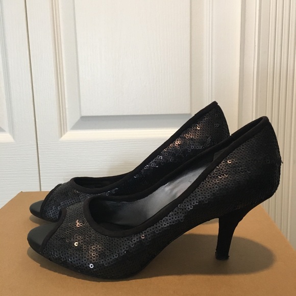 Banana Republic black sequin peep toe heels size 8 - Picture 5 of 14